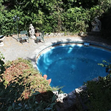 Guest house Jasmim Doce 3*